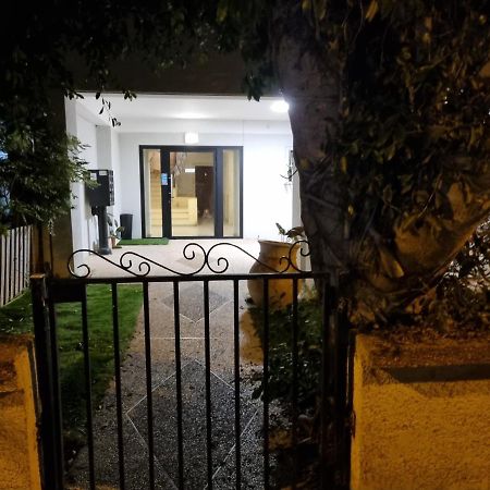 Апартаменты Apt Heart Tlv Arnon 50 Mt From Sea Тель-Авив Экстерьер фото